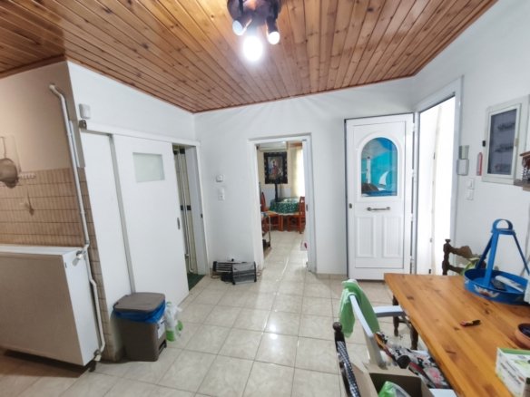 For Sale Family home steps from the sea – Eretria
