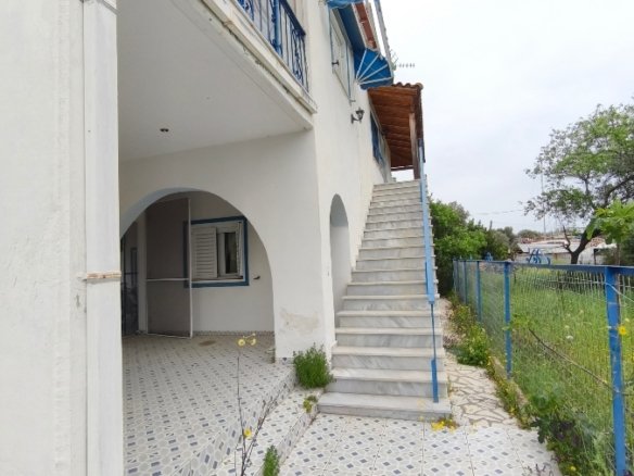 For Sale Family home steps from the sea – Eretria