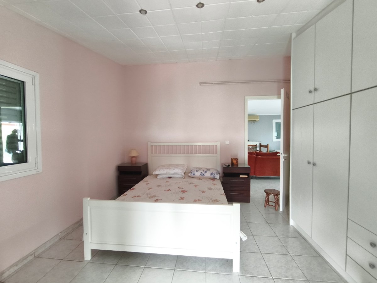For Sale Family home steps from the sea – Eretria