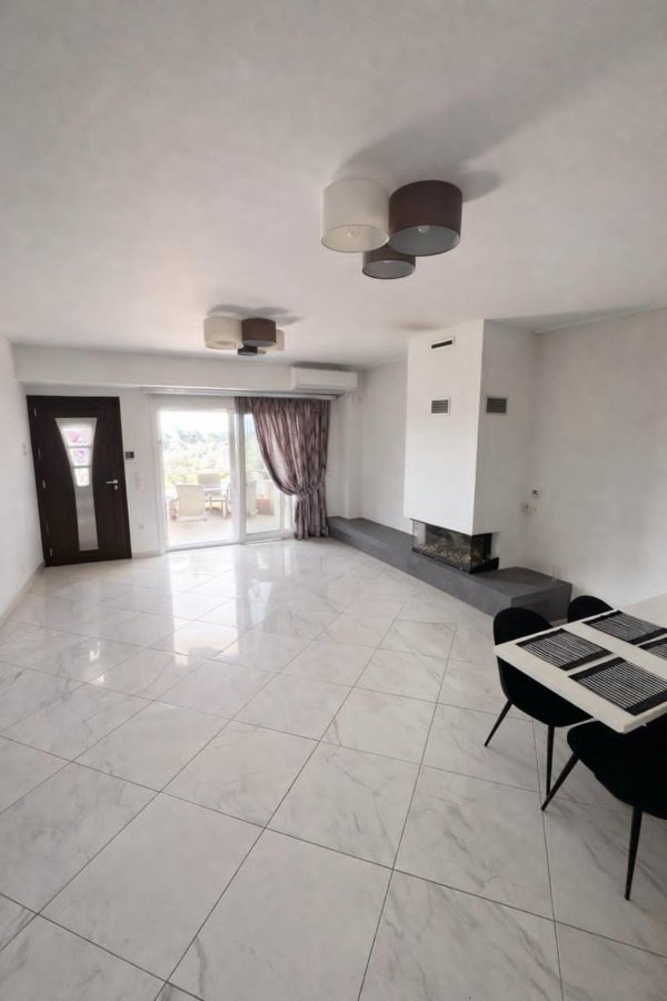 For sale: An exceptional complex of two independent maisonettes in Eretria