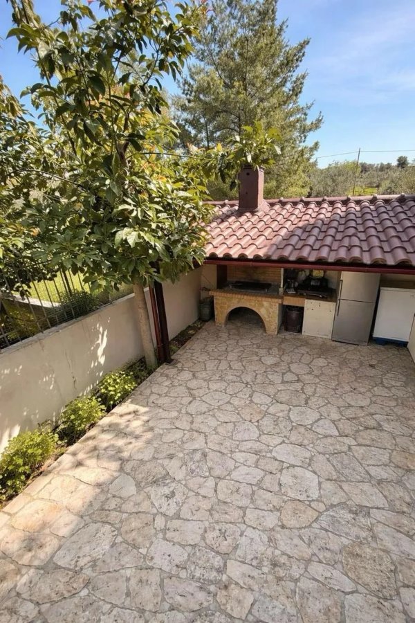 For sale: An exceptional complex of two independent maisonettes in Eretria