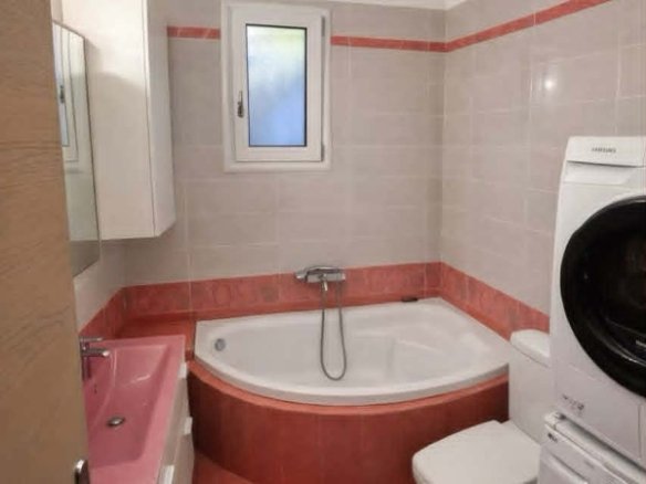 For sale: An exceptional complex of two independent maisonettes in Eretria
