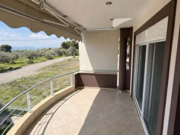 For sale: An exceptional complex of two independent maisonettes in Eretria