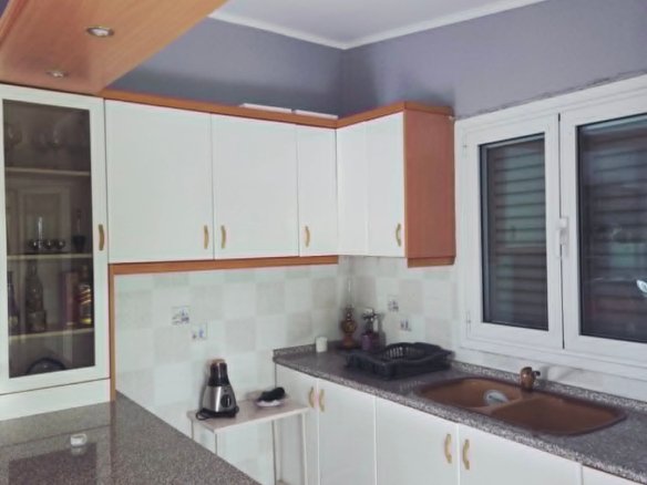 For Sale Family home steps from the sea – Eretria