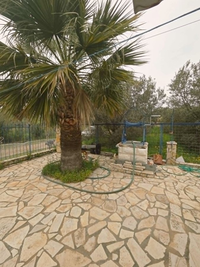For Sale Family home steps from the sea – Eretria