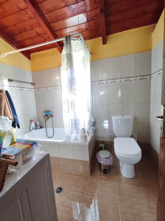Detached House Surrounded by Greenery in Eretria
