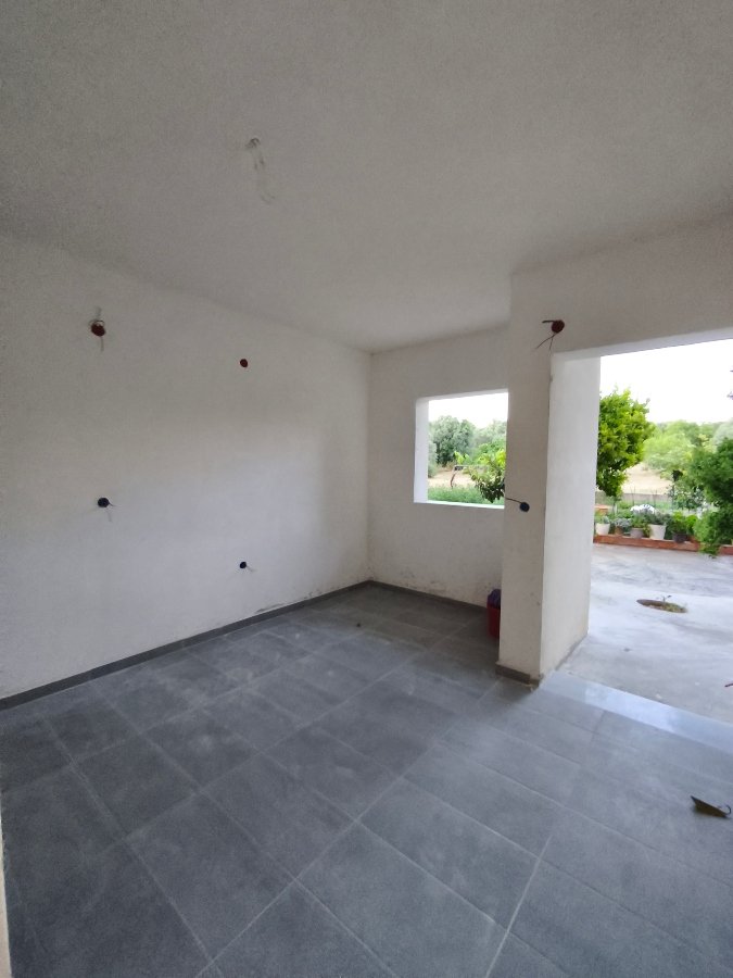 À VENDRE À LEFKADI-LEFKANTI (26) Residential Property Complex for Sale in Lefkandi, Evia