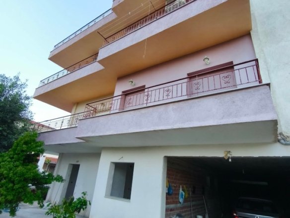 Residential Property Complex for Sale in Lefkandi, Evia