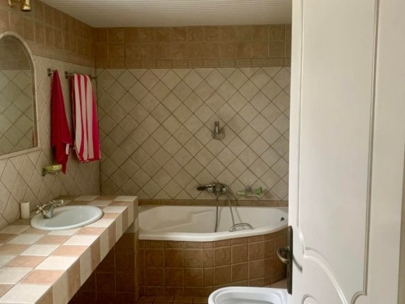 Residential property, maisonette