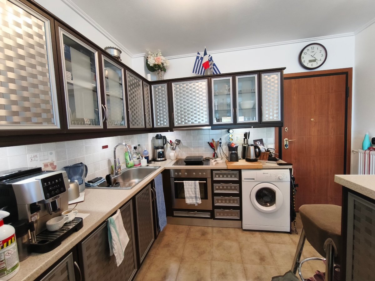 Apartment front de Beach for sale – Lefkandi