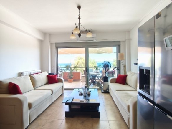 Apartment front de Beach for sale – Lefkandi