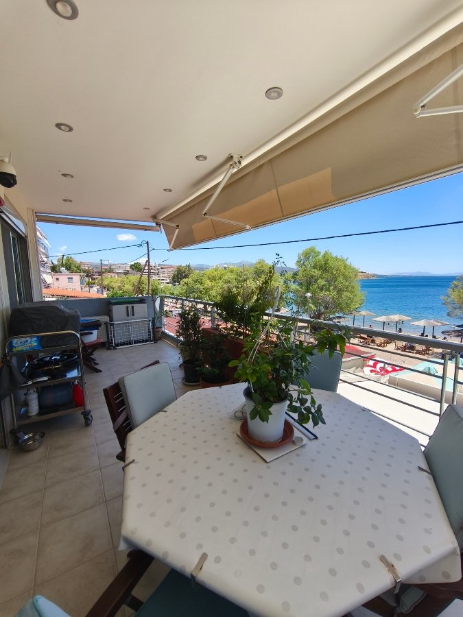 Apartment front de Beach for sale – Lefkandi