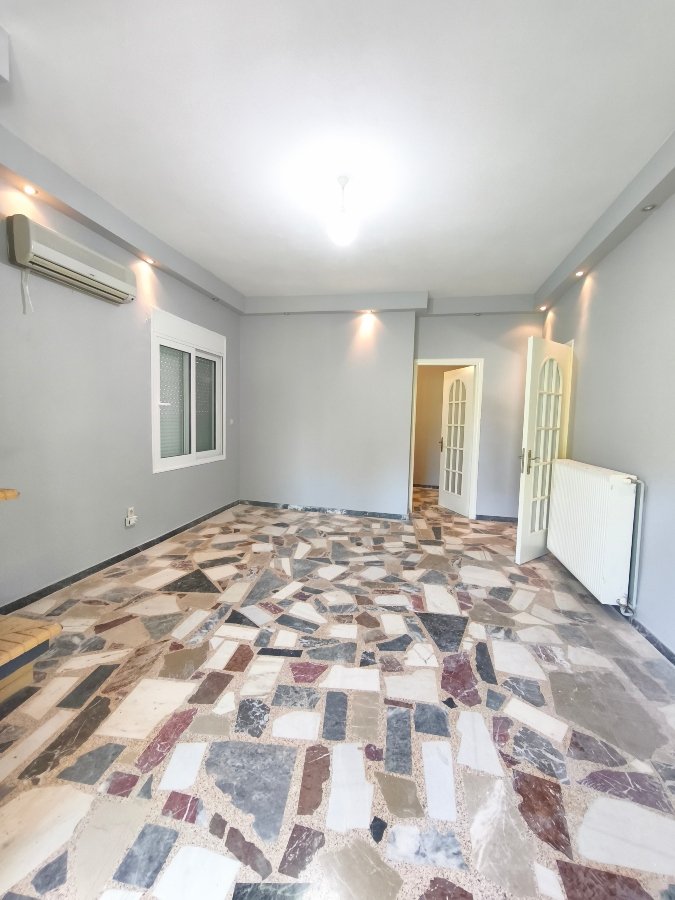 A VENTRE ERETRIA ,MALAKONDA (1) Residential Property on a 450 sq.m. Corner Plot