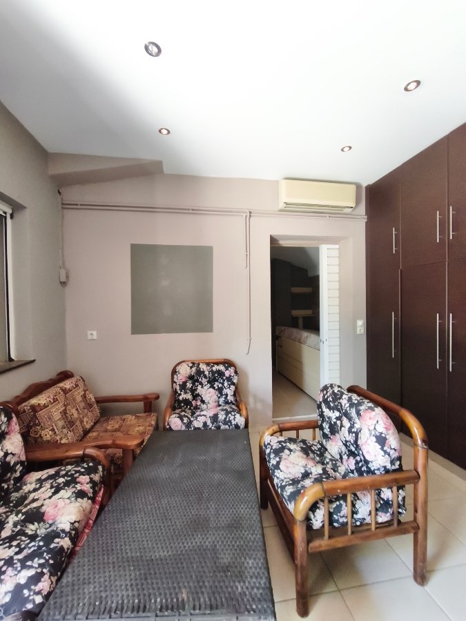A VENTRE ERETRIA ,MALAKONDA (16) Residential Property on a 450 sq.m. Corner Plot