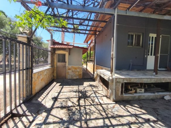 Residential Property on a 450 sq.m. Corner Plot