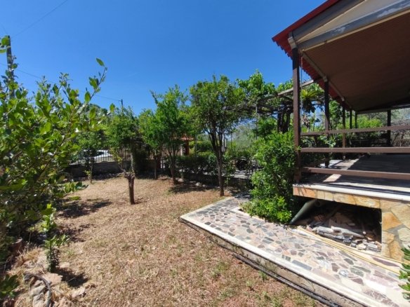 Residential Property on a 450 sq.m. Corner Plot