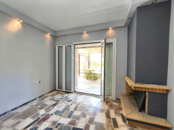 Residential Property on a 450 sq.m. Corner Plot