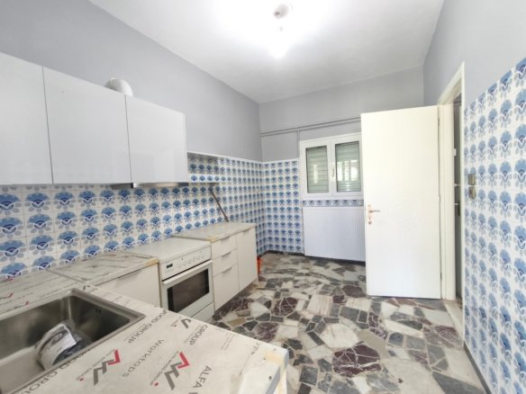 Residential Property on a 450 sq.m. Corner Plot