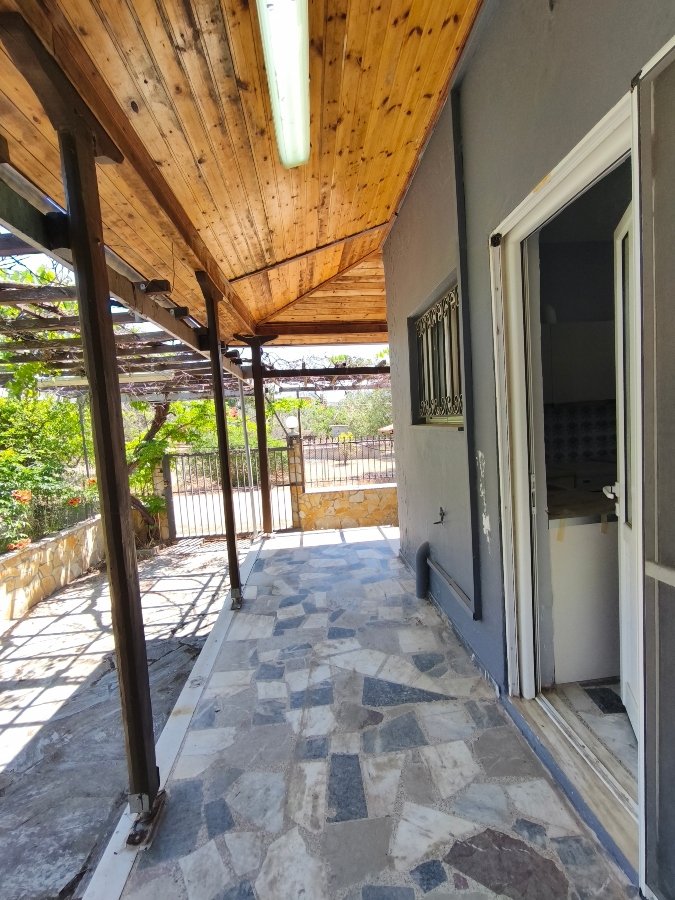 A VENTRE ERETRIA ,MALAKONDA (9) Residential Property on a 450 sq.m. Corner Plot