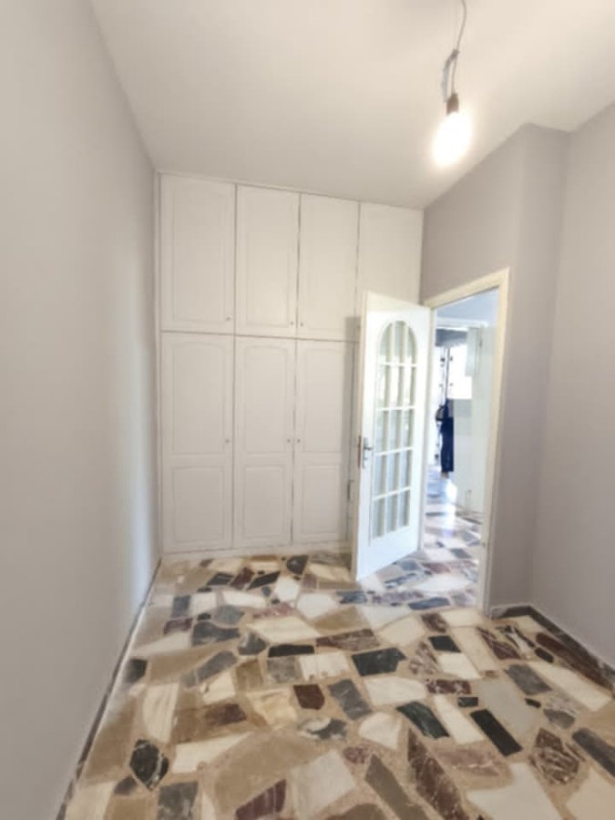 A VENTRE ERETRIA ,MALAKONDA Residential Property on a 450 sq.m. Corner Plot
