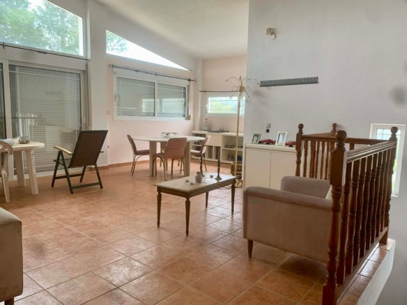 A RESIDENCE OF PRIVACY, VIEWS, AND POTENTIAL