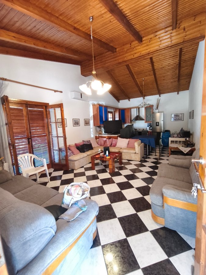 A VENTRE A LEFKADI ,EVIA (16) Two Independent Residences on a 740 sq.m. Plot – Lefkandi