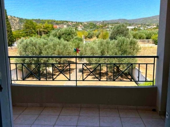 For Sale – A Spacious Family Property with Sea and Mountain Views – ERETRIA