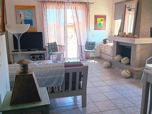 For Sale – A Spacious Family Property with Sea and Mountain Views – ERETRIA