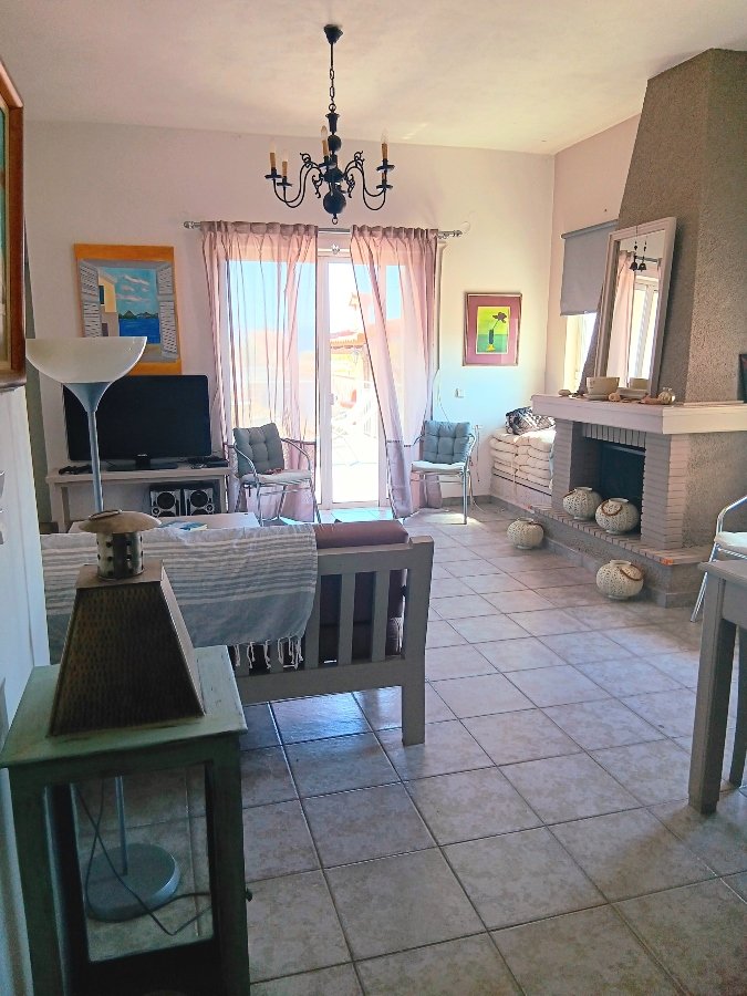 For Sale – A Spacious Family Property with Sea and Mountain Views – ERETRIA