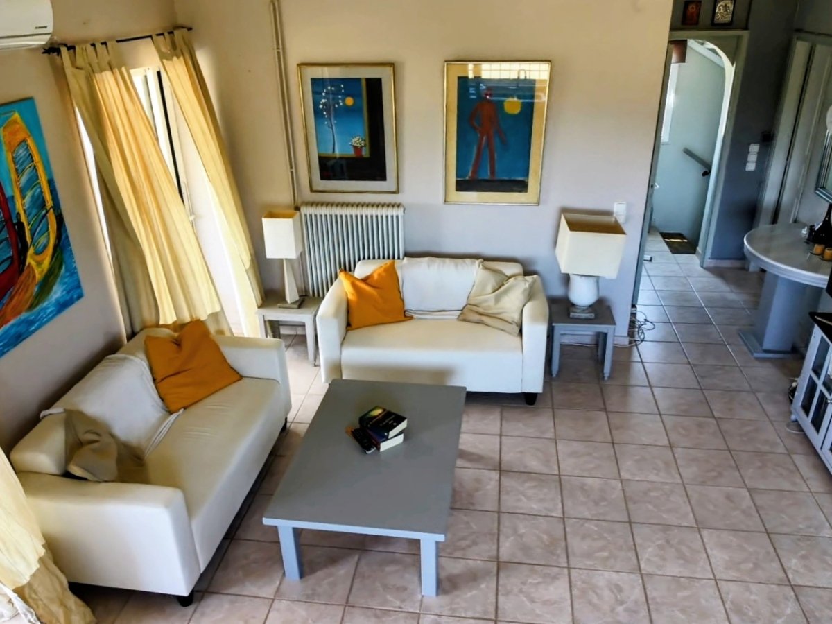 For Sale – A Spacious Family Property with Sea and Mountain Views – ERETRIA