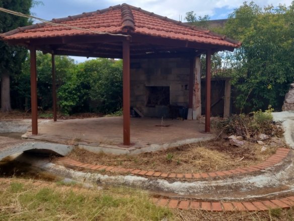 Detached House with Sea View on a 1300 sqm Plot in Eretria