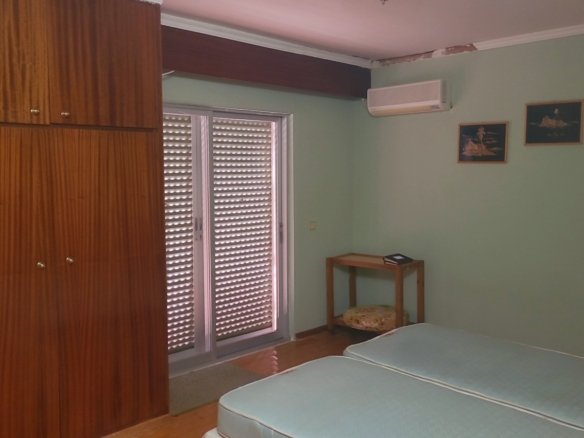 Detached House with Sea View on a 1300 sqm Plot in Eretria