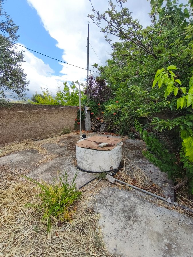SELL A HOUSE IN ERETRIA (12) Detached House with Sea View on a 1300 sqm Plot in Eretria