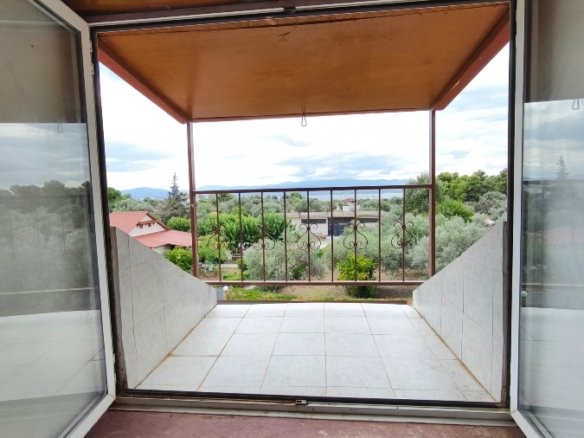 Detached House with Sea View on a 1300 sqm Plot in Eretria