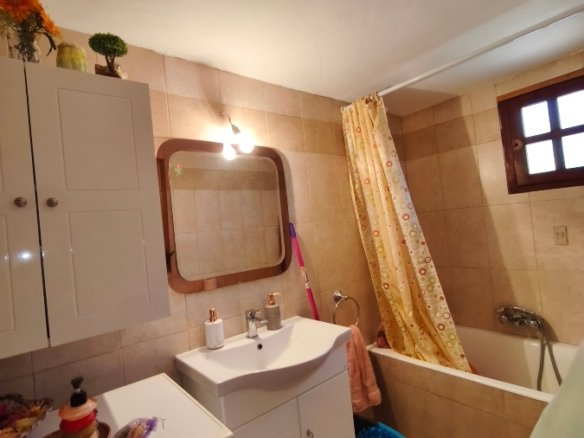 House with Unobstructed Sea Views – Eretria