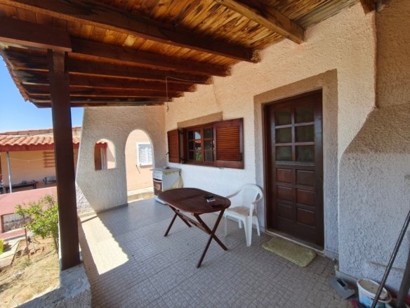 House with Unobstructed Sea Views – Eretria