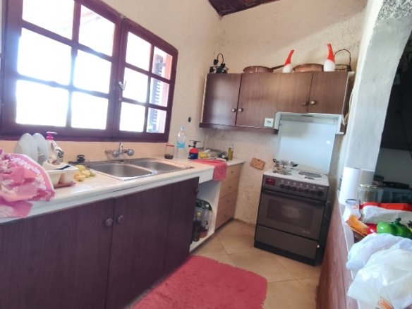 House with Unobstructed Sea Views – Eretria