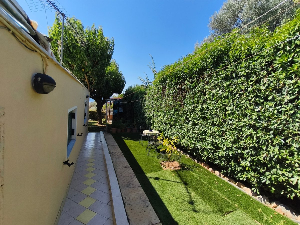 VENTRE A ERETRIA SEAVIEW (16) Detached House with Sea View in Eretria