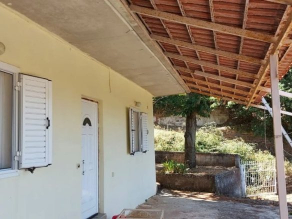 House with Sea Views – Kalianoi, Marmari