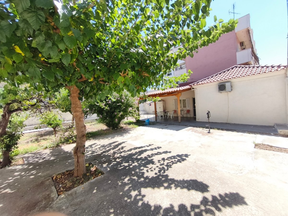 Ground-Floor Residence 67.5 sq.m. on a 298 sq.m. Plot in Amarynthos