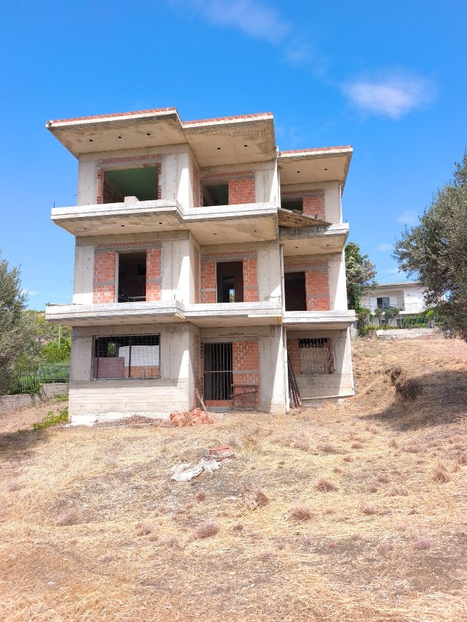 Detached House / Maisonette in Malakonta, Eretria