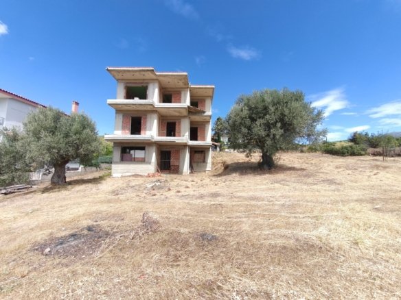Detached House / Maisonette in Malakonta, Eretria