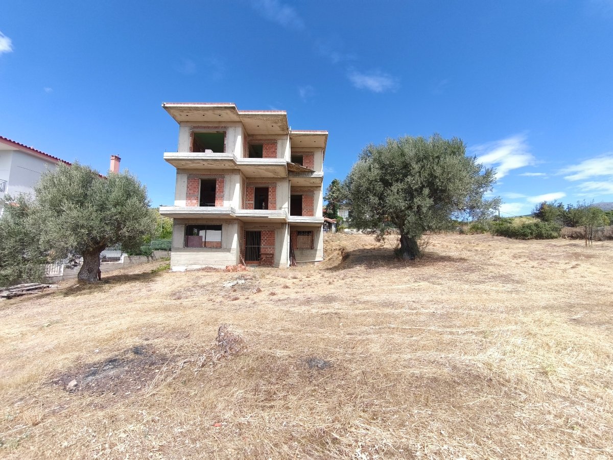 Detached House / Maisonette in Malakonta, Eretria