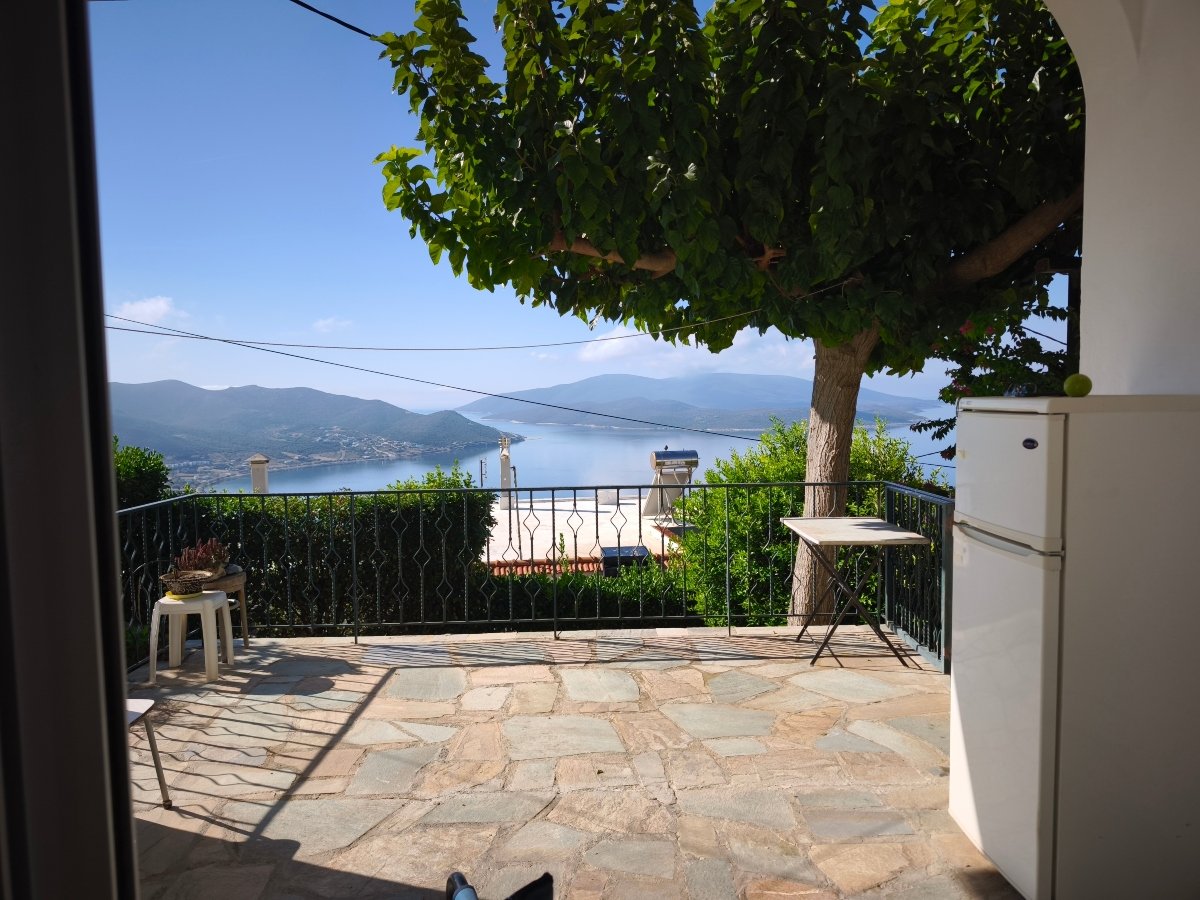 MAISON À VENDRE À MARMARI,CAPSUN ERETRIA (4) Propriété avec un potentiel de développement ultérieur – Marmari, Evia