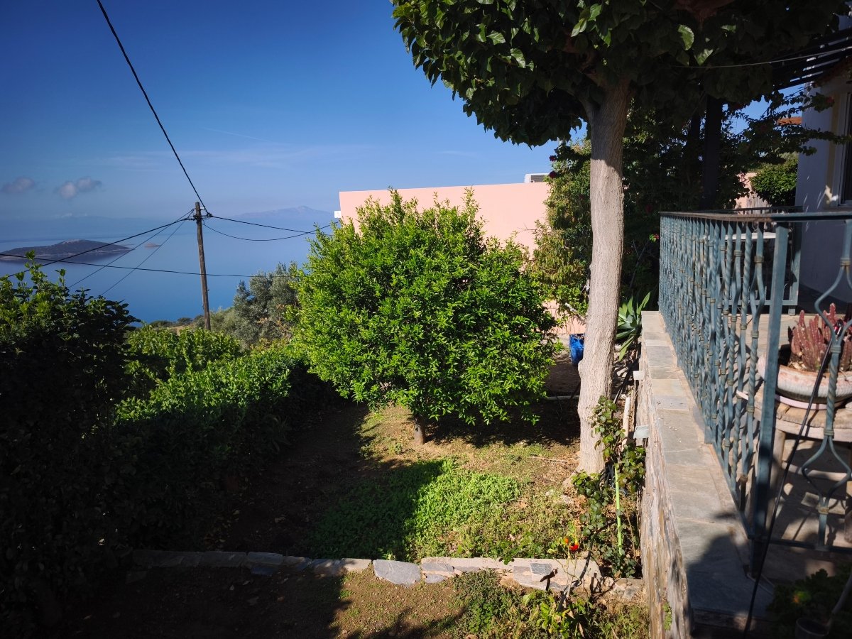 MAISON À VENDRE À MARMARI,CAPSUN ERETRIA (6) Propriété avec un potentiel de développement ultérieur – Marmari, Evia